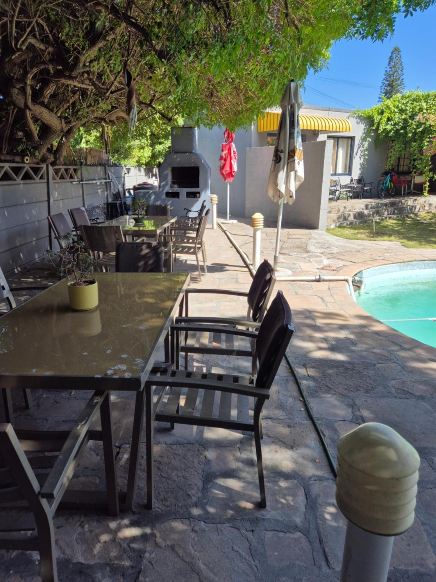Pine House - Self-catering Appartement Kaapstad